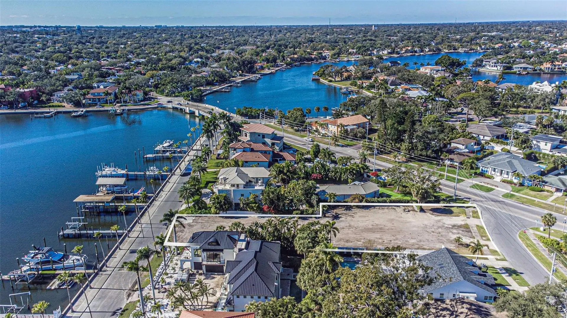105 Estado Way NE St Petersburg FL 33704