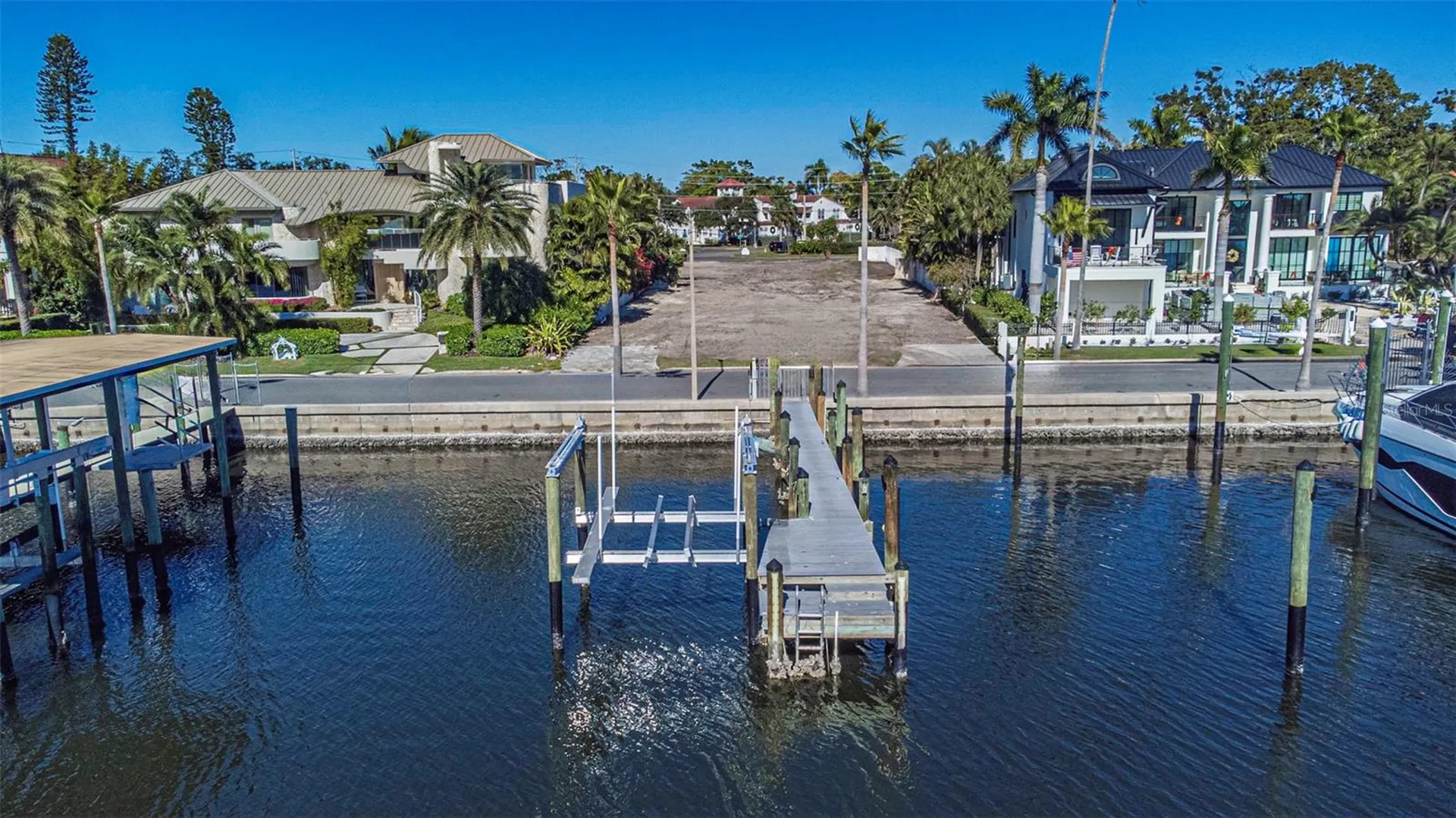 105 Estado Way NE St Petersburg FL 33704