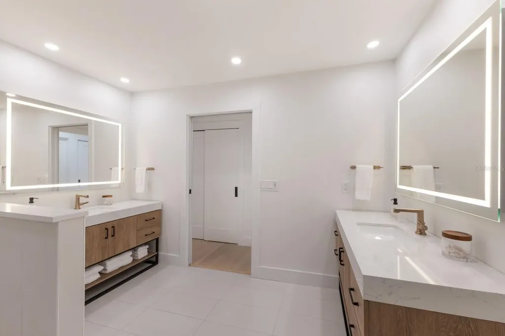 510 Putter Lane Longboat Key FL 34228
