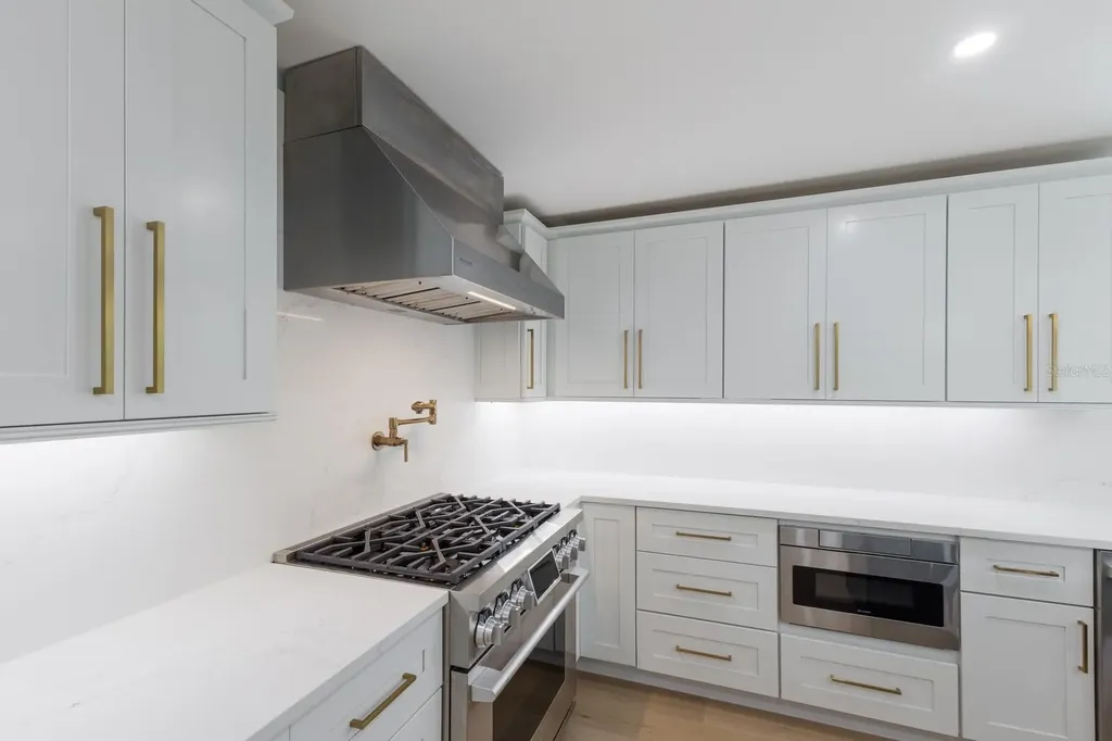 510 Putter Lane Longboat Key FL 34228