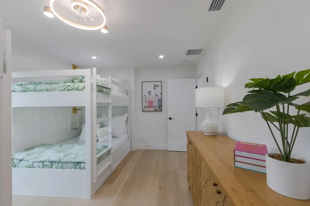 510 Putter Lane Longboat Key FL 34228