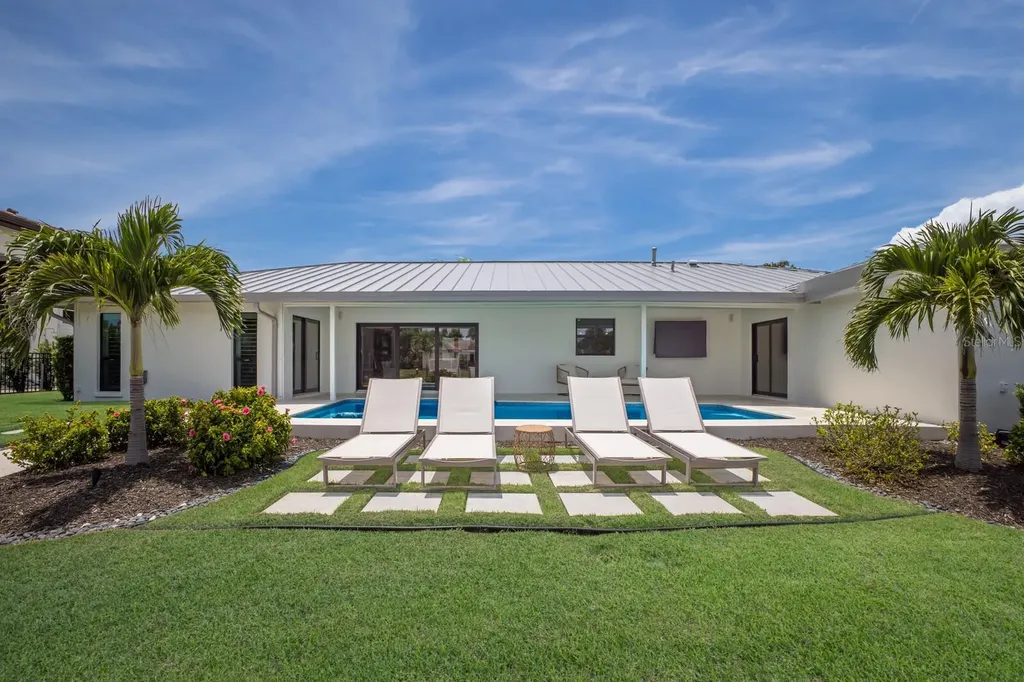 510 Putter Lane Longboat Key FL 34228