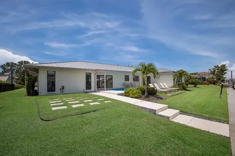 510 Putter Lane Longboat Key FL 34228