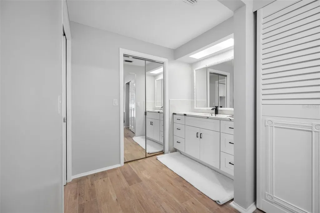 1932 Oro Court Clearwater FL 33764