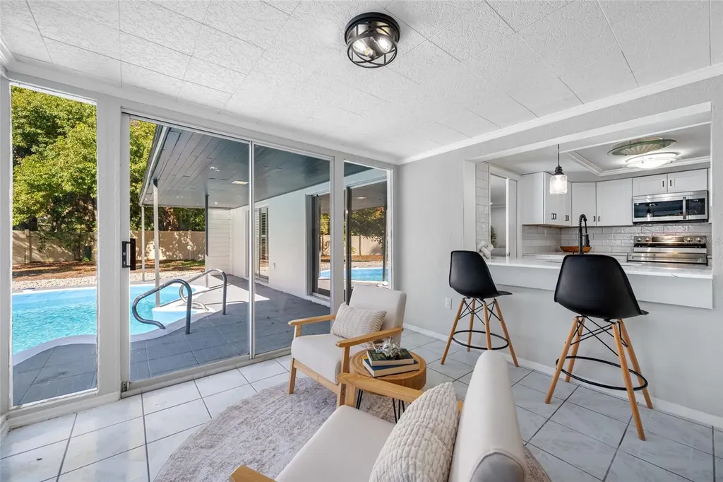 1932 Oro Court Clearwater FL 33764