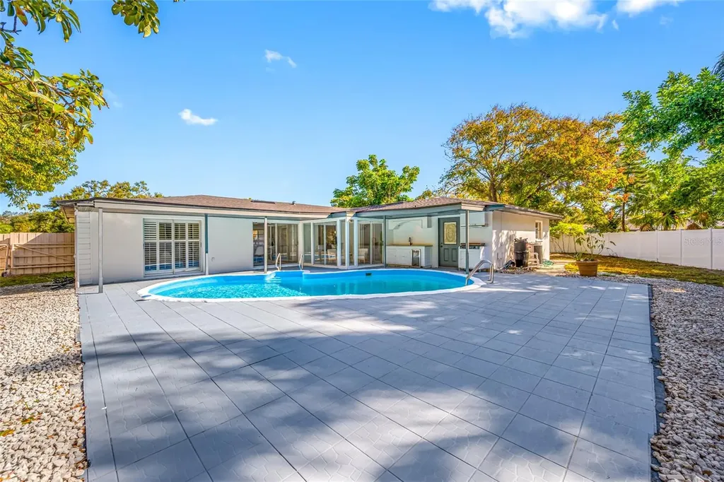 1932 Oro Court Clearwater FL 33764