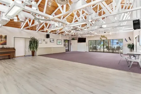 402 Clusterwood Drive Yalaha FL 34797