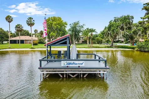 402 Clusterwood Drive Yalaha FL 34797
