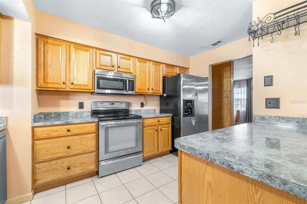 1645 County Road 630 W Frostproof FL 33843