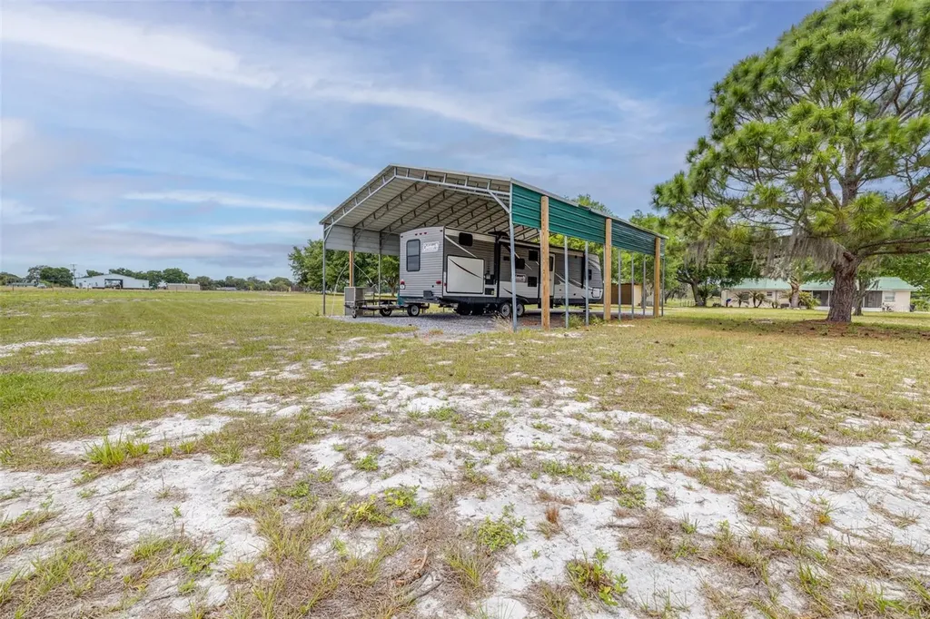 1645 County Road 630 W Frostproof FL 33843