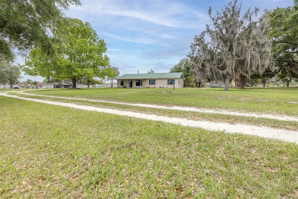 1645 County Road 630 W Frostproof FL 33843