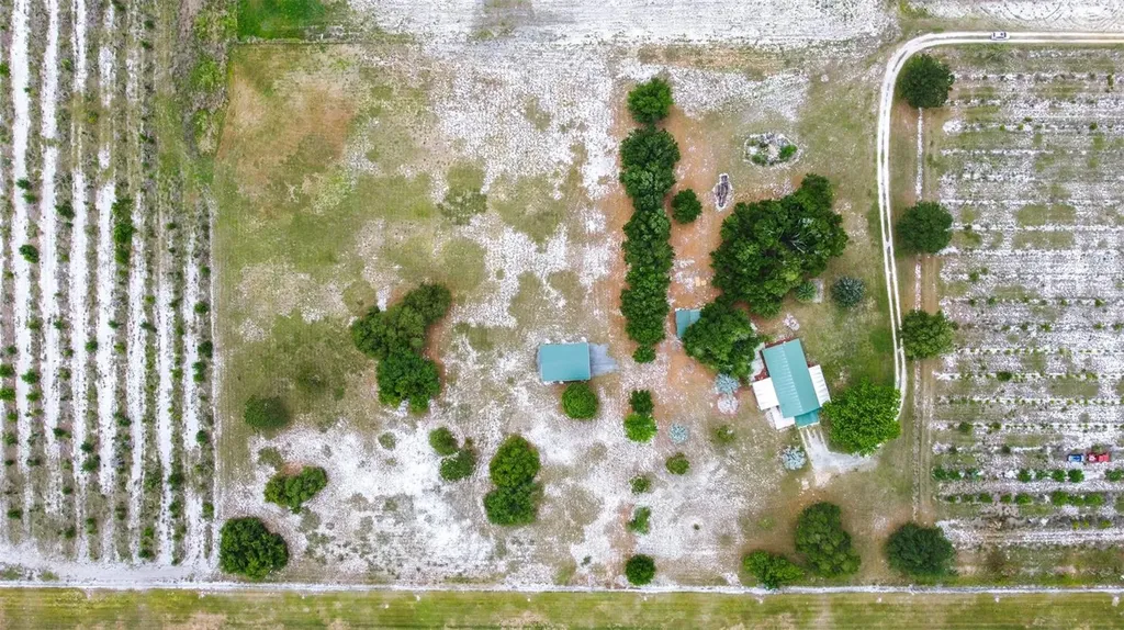 1645 County Road 630 W Frostproof FL 33843