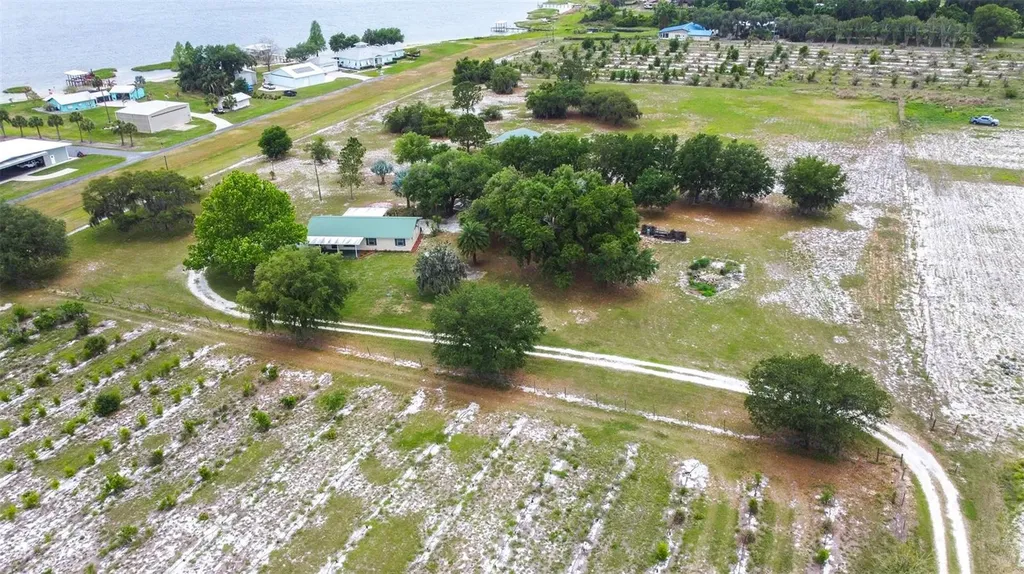 1645 County Road 630 W Frostproof FL 33843