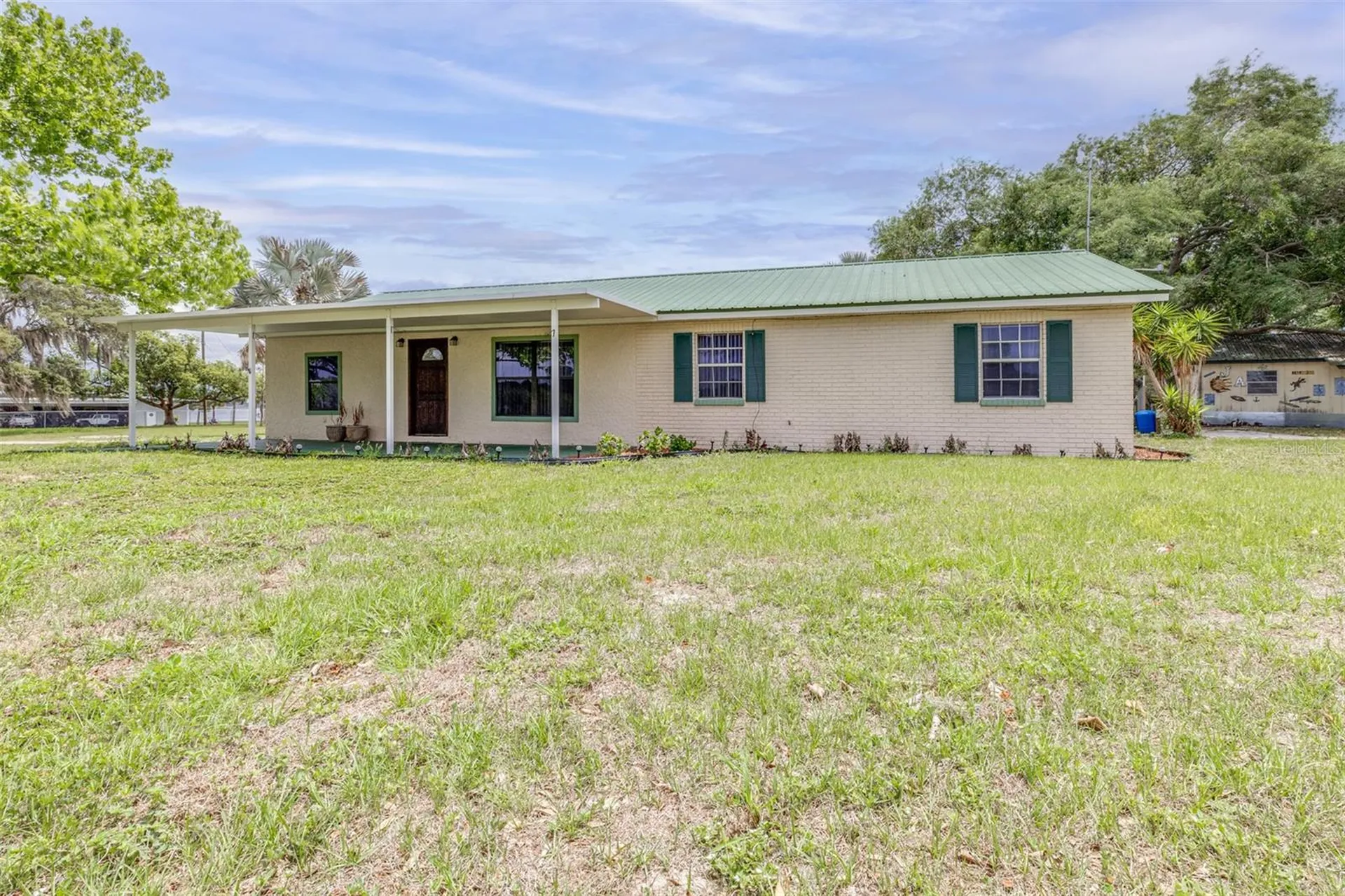 1645 County Road 630 W Frostproof FL 33843