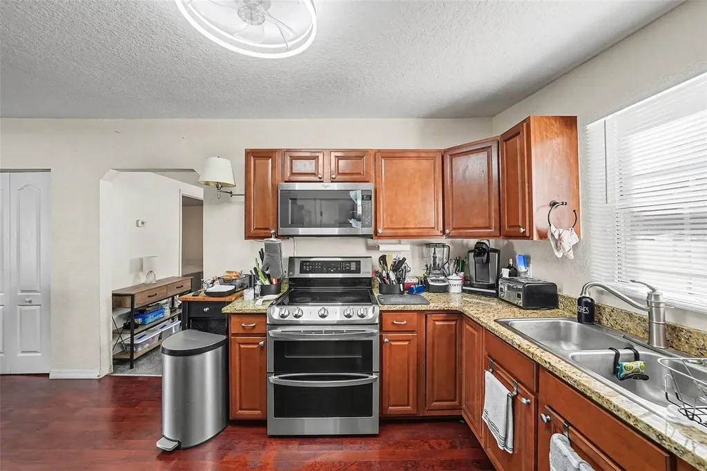 734 New Jersey Street Clearwater FL 33756