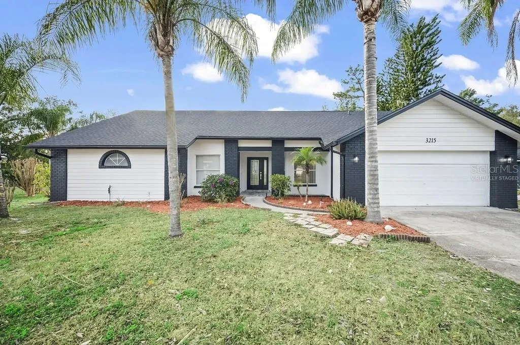 3215 Pine Club Drive Plant City FL 33566