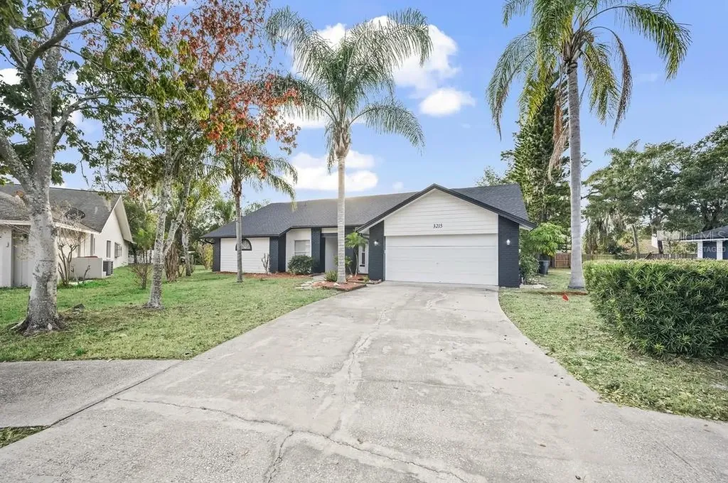 3215 Pine Club Drive Plant City FL 33566
