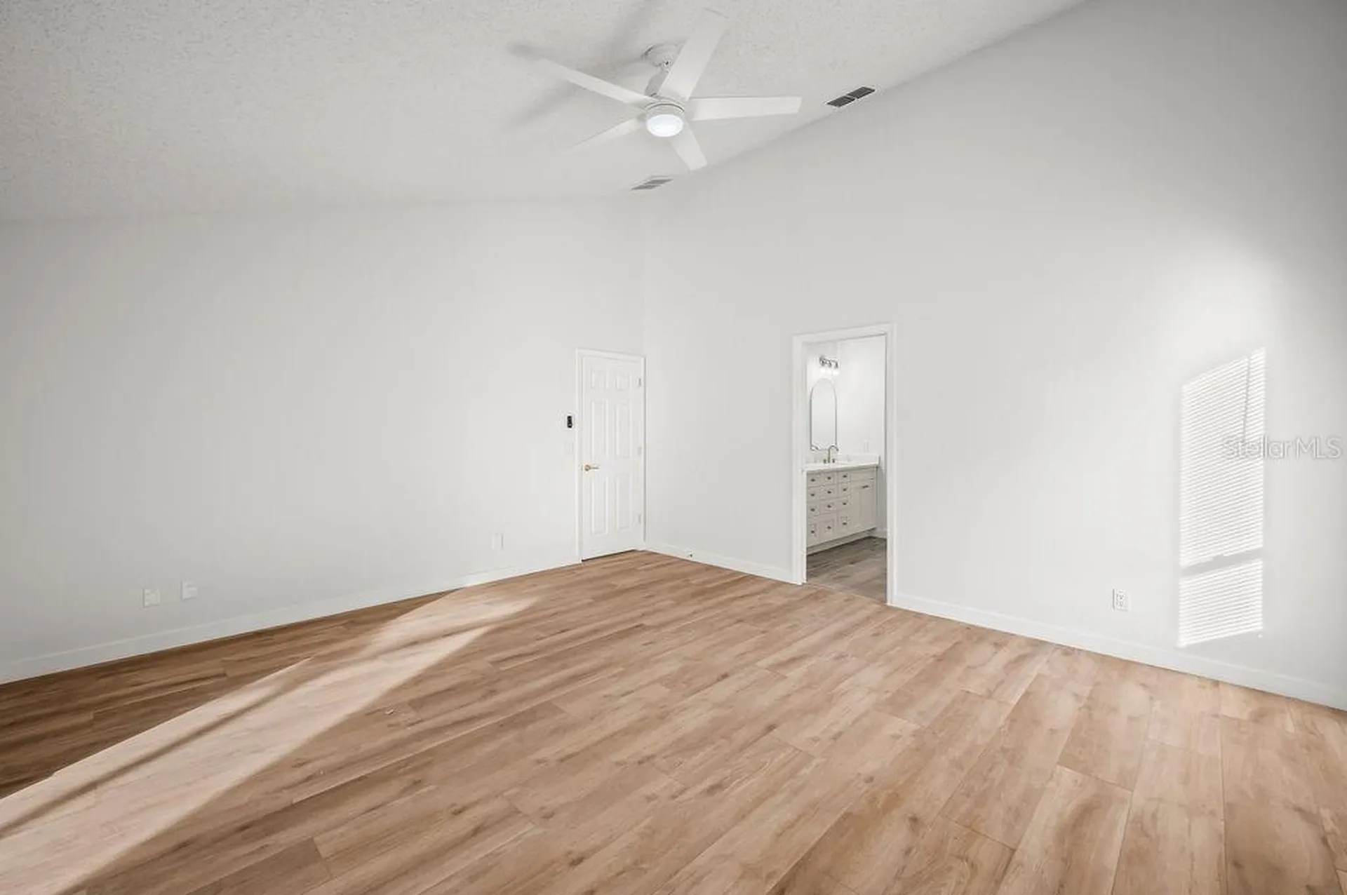 3215 Pine Club Drive Plant City FL 33566