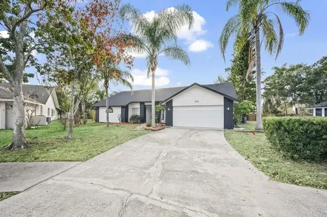3215 Pine Club Drive Plant City FL 33566