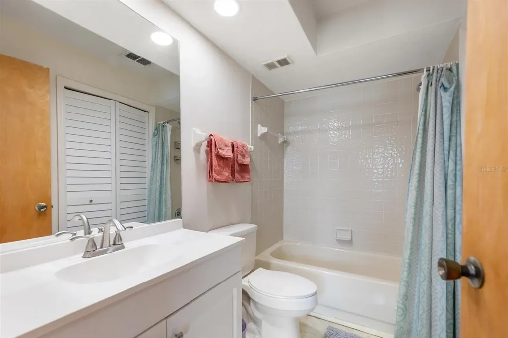 9434 Tara Cay Court Seminole FL 33776