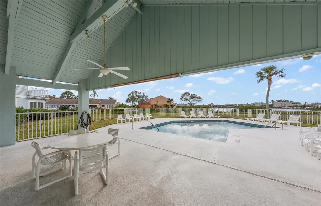 9434 Tara Cay Court Seminole FL 33776