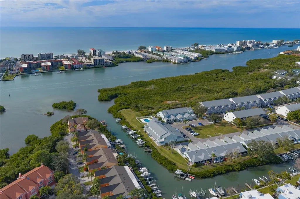 9434 Tara Cay Court Seminole FL 33776