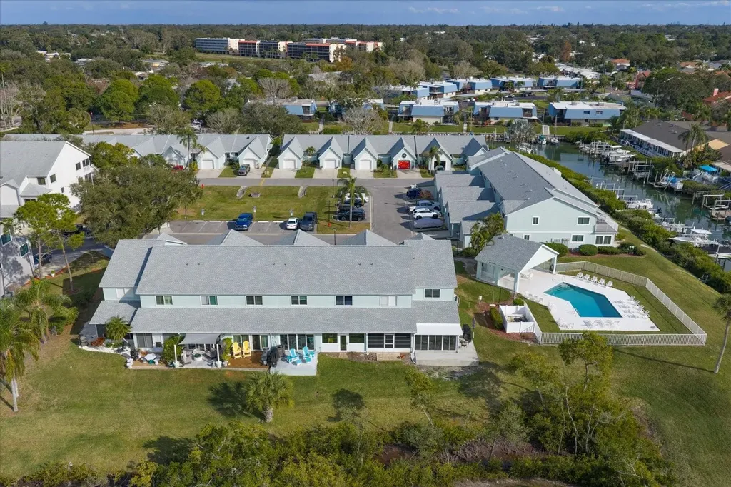9434 Tara Cay Court Seminole FL 33776