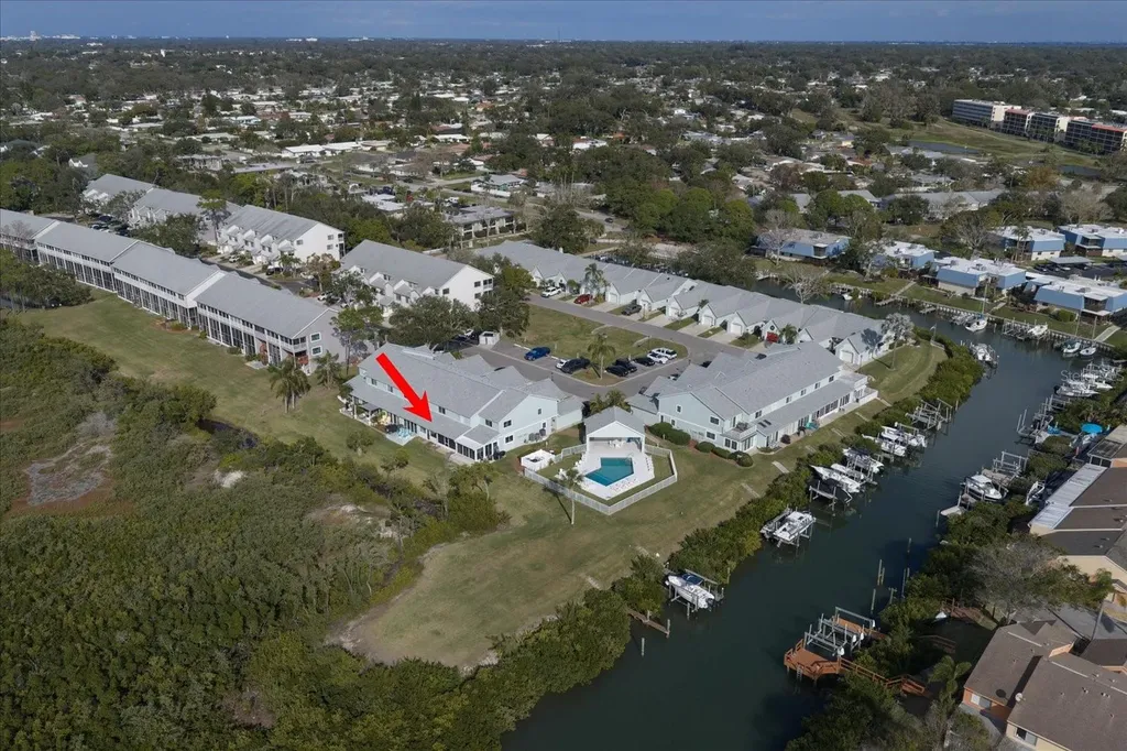 9434 Tara Cay Court Seminole FL 33776