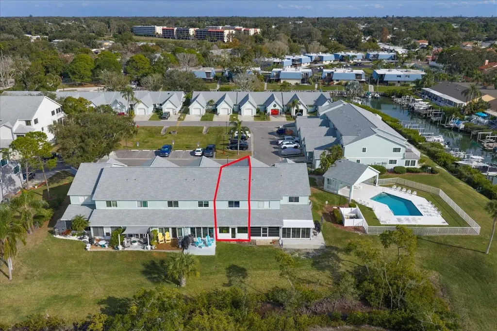 9434 Tara Cay Court Seminole FL 33776