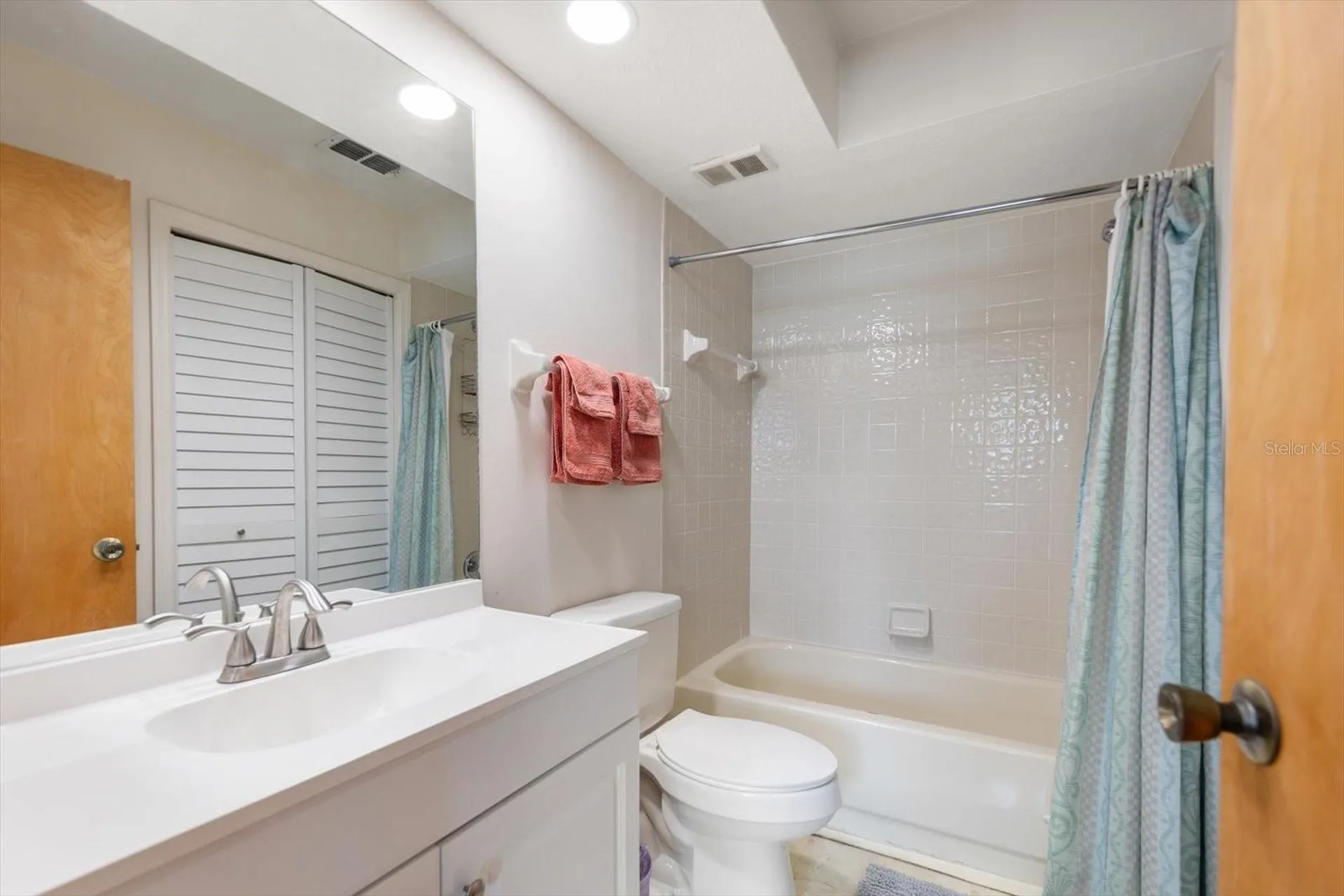 9434 Tara Cay Court Seminole FL 33776