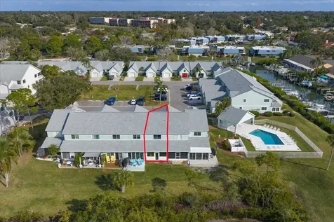 9434 Tara Cay Court Seminole FL 33776