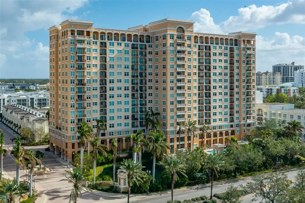 750 N Tamiami Trail Sarasota FL 34236