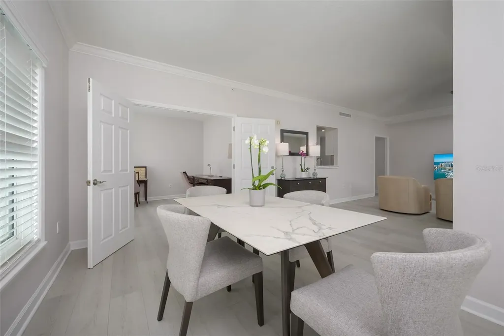 750 N Tamiami Trail Sarasota FL 34236