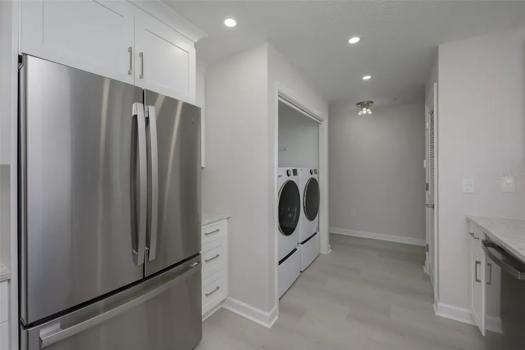 750 N Tamiami Trail Sarasota FL 34236