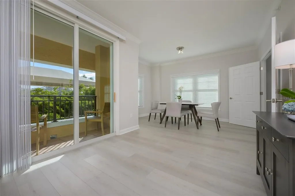 750 N Tamiami Trail Sarasota FL 34236