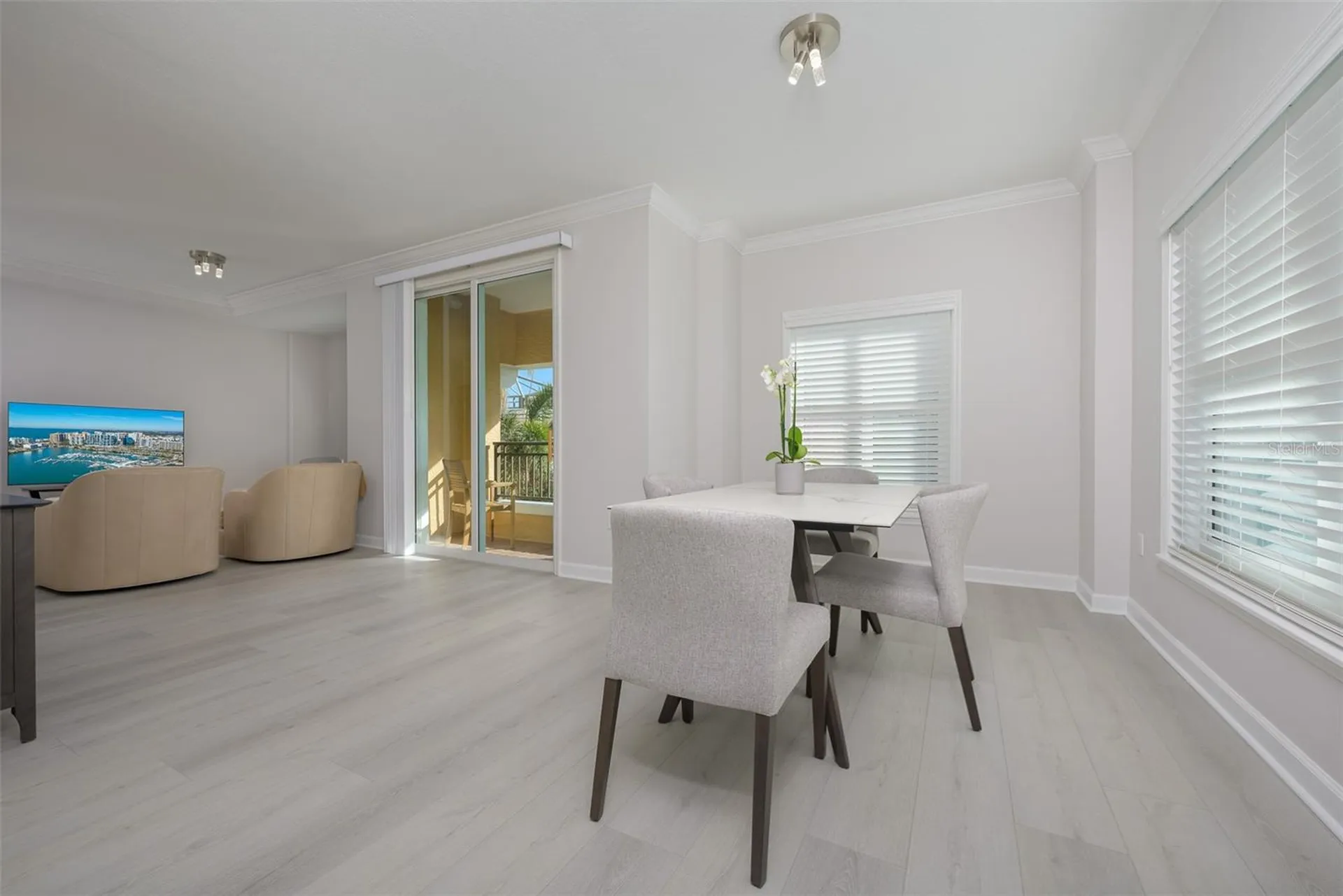 750 N Tamiami Trail Sarasota FL 34236