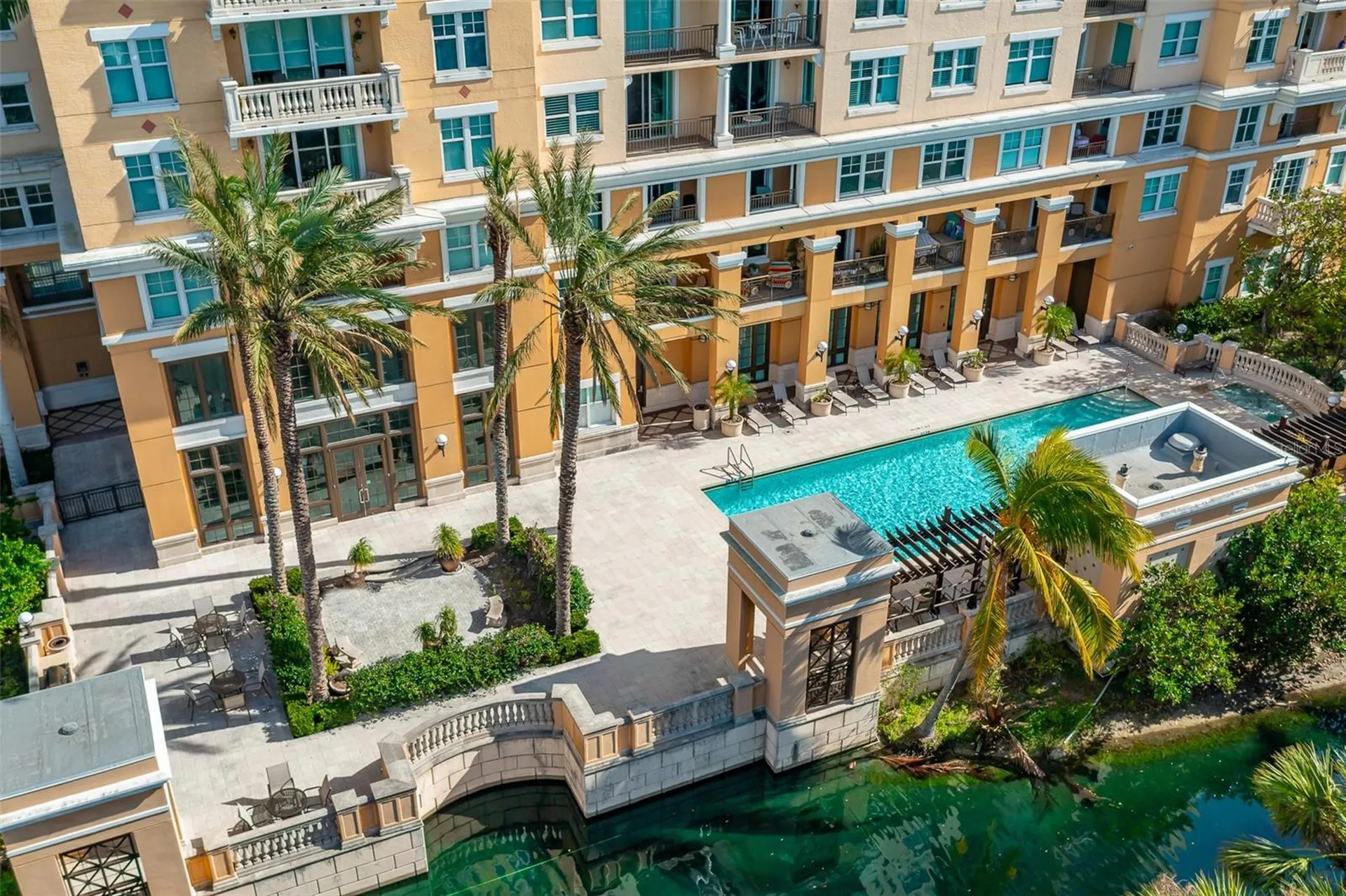750 N Tamiami Trail Sarasota FL 34236