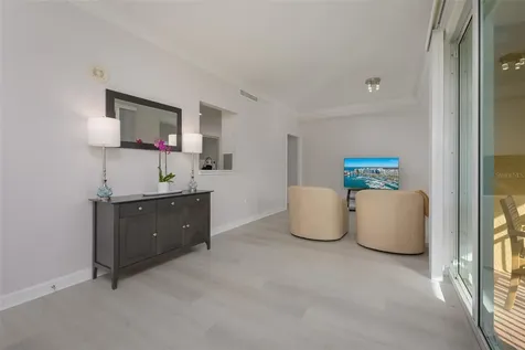 750 N Tamiami Trail Sarasota FL 34236