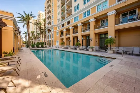 750 N Tamiami Trail Sarasota FL 34236