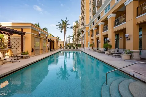 750 N Tamiami Trail Sarasota FL 34236