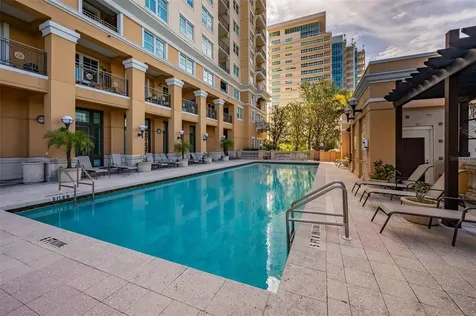 750 N Tamiami Trail Sarasota FL 34236