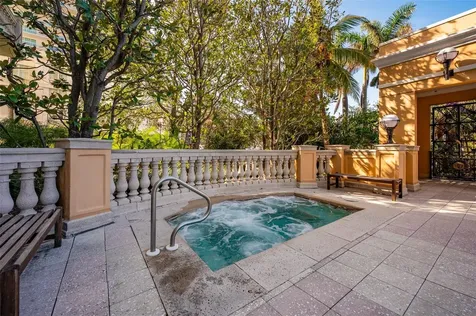 750 N Tamiami Trail Sarasota FL 34236
