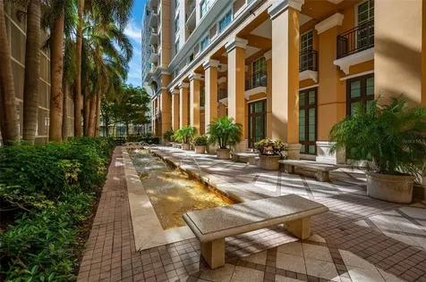 750 N Tamiami Trail Sarasota FL 34236