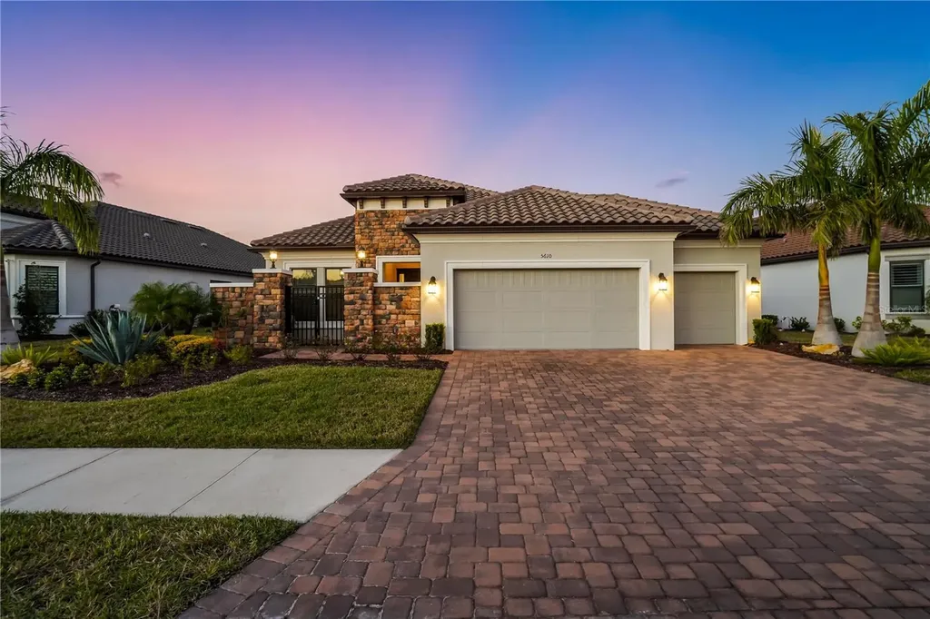 5610 Caserta Court Palmetto FL 34221