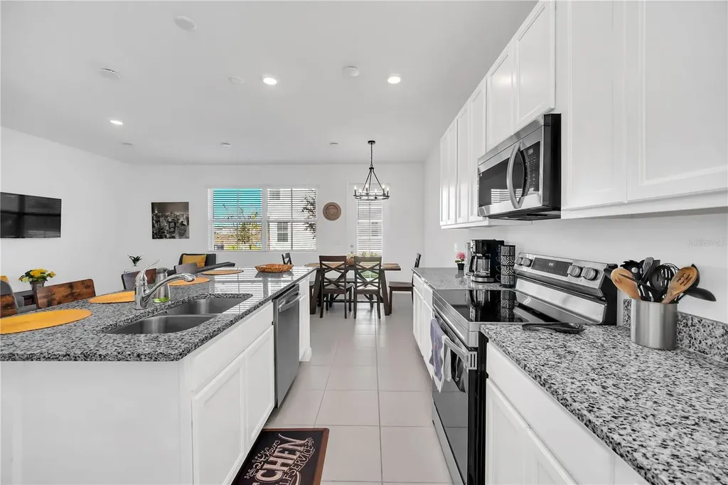 808 Longboat Drive Davenport FL 33896