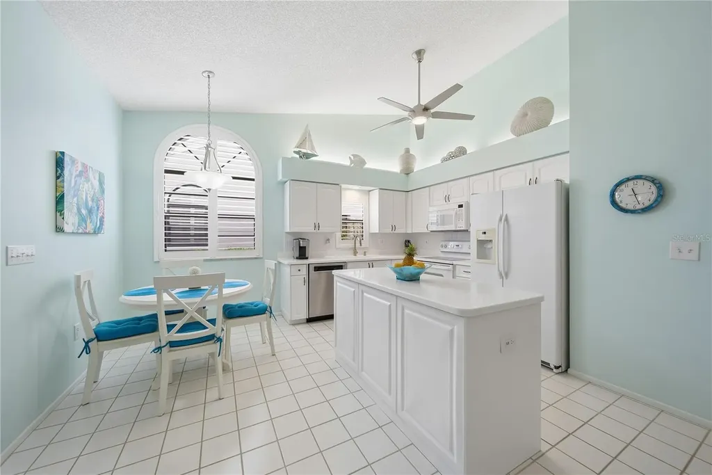 5550 Salem Square Drive S Palm Harbor FL 34685