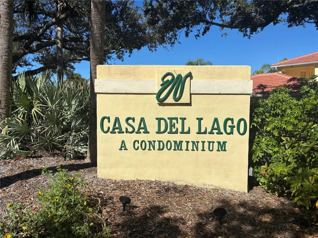 703 Casa Del Lago Way Venice FL 34292