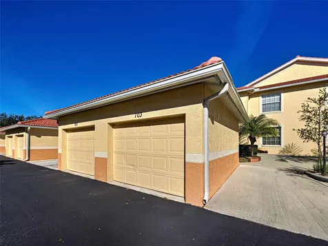 703 Casa Del Lago Way Venice FL 34292