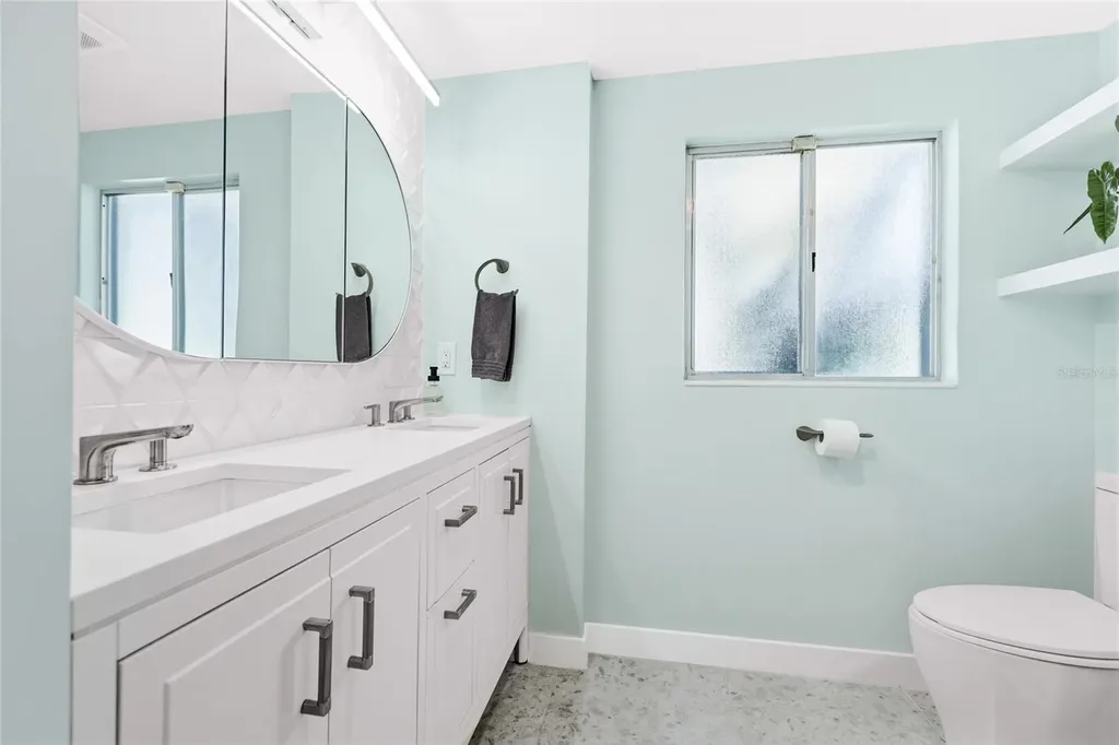 1939 High Point Drive Sarasota FL 34236