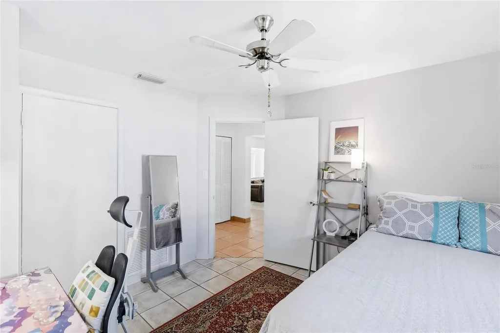 1939 High Point Drive Sarasota FL 34236